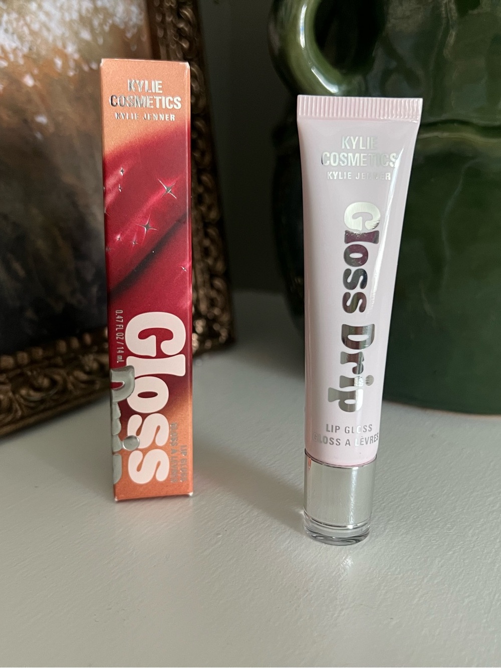 Kylie Cosmetics Gloss Drip Lip Gloss in cranberry craze